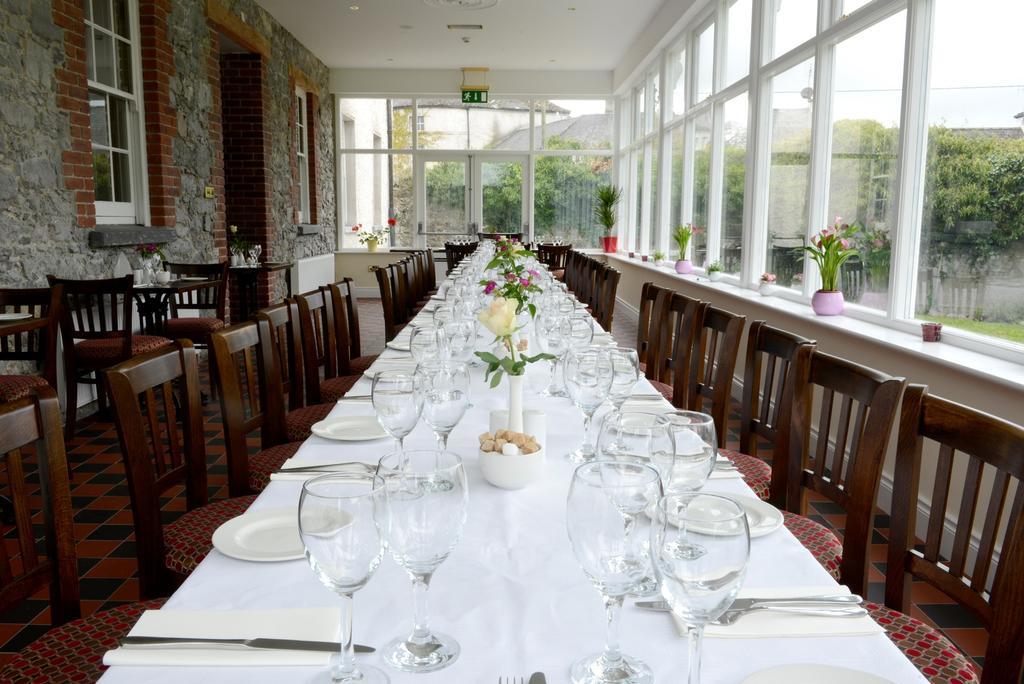 Отель Ashbrook Arms Townhouse And Restaurant Дарроу Экстерьер фото